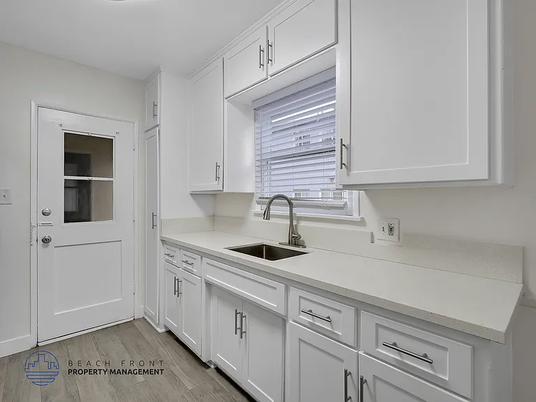7933 Alverstone Ave. — Photo 16