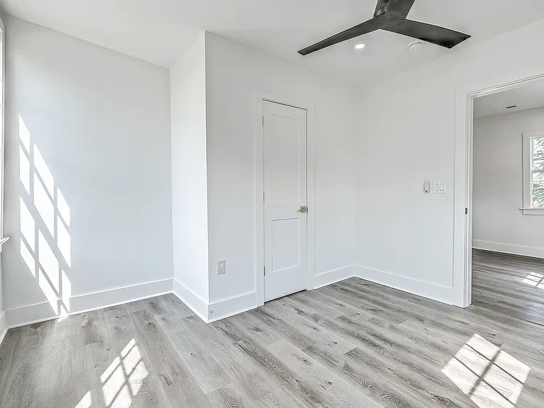 68 Lee St #B — Photo 12