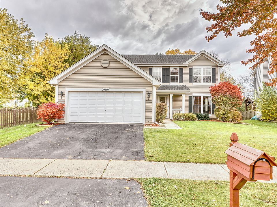 1st image of 20901 W Barrington Ln
