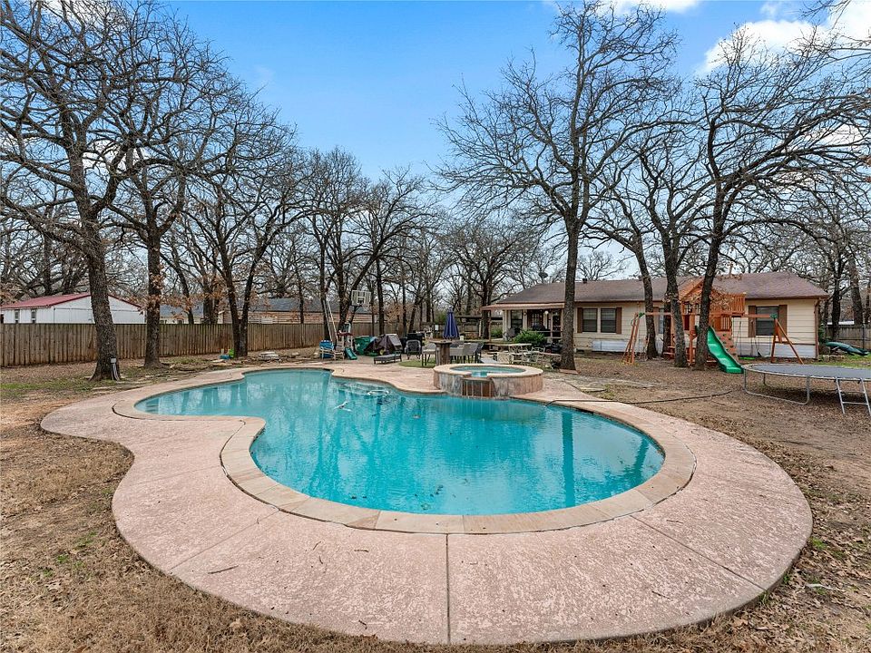 1805 Whispering Oaks St, Burleson, TX 76028 Zillow