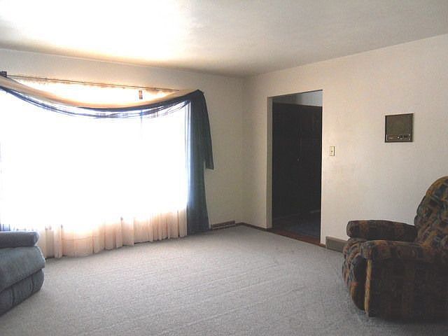 2nd image of 941 Nancy Rd