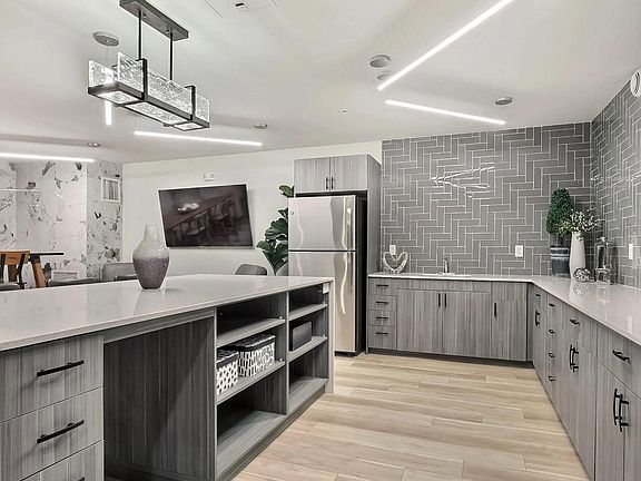 3rd image of 1624 E 32nd St #113