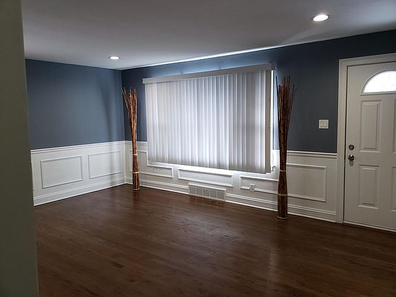 4th image of 503 Mackinaw Ave