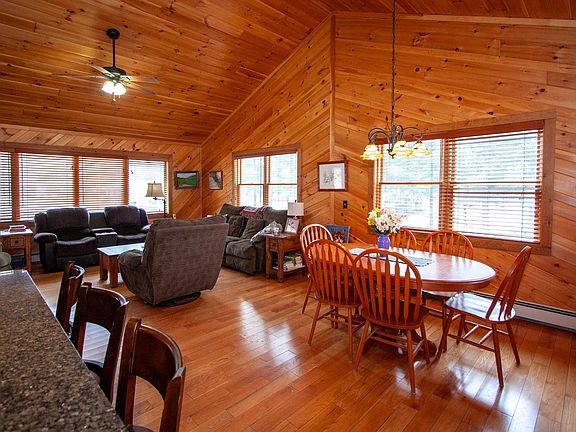 3rd image of 205 East Wells Road
