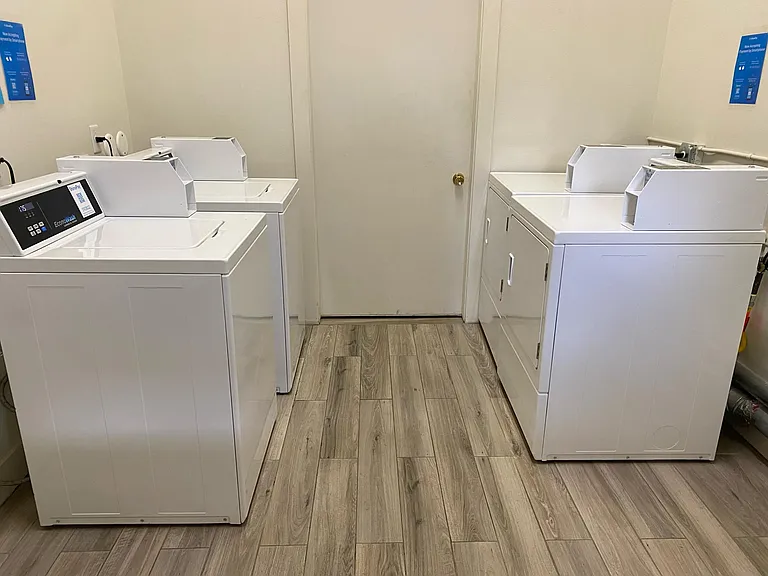 212 Hayward Ave #204 — Photo 8