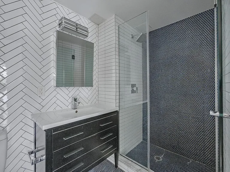 152 2nd Ave #2F — Photo 8