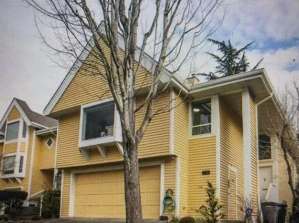 3316 Flagstaff Pl, Vancouver, BC V5S 4K8