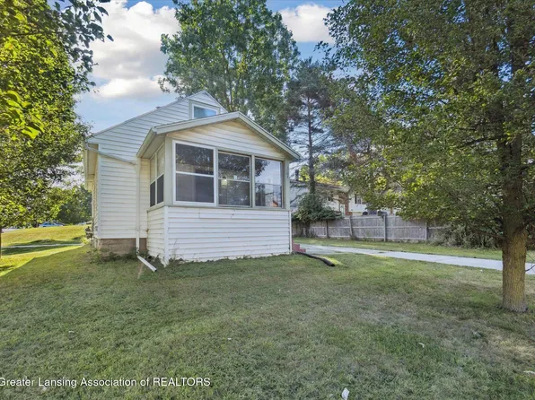 3103 Aurelius Rd, Lansing, MI 48910