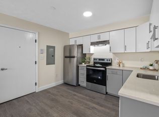 472 Essex St #207, Lynn, MA 01902