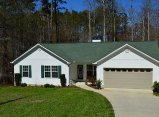 413 Memorial Dr, Clarkesville, GA 30523