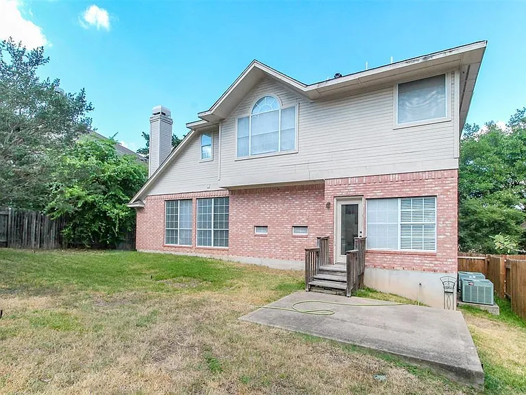 5921 Back Bay Ln — Photo 23