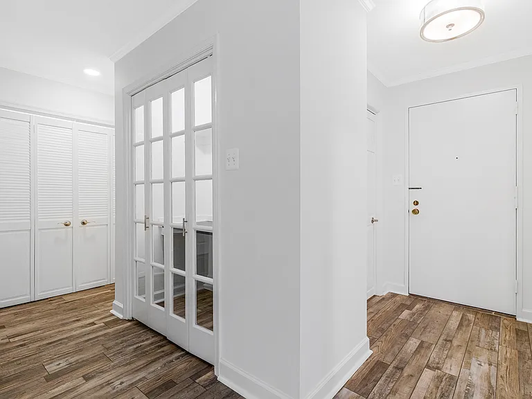 2555 Pennsylvania Ave NW #418 — Photo 9