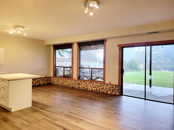 2nd image of 22566 SE 304th Pl