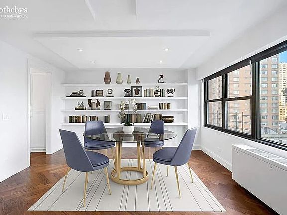 5th image of 166 E 61st St #11EF