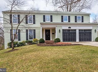 604 Fort Williams Py, Alexandria, VA 22304