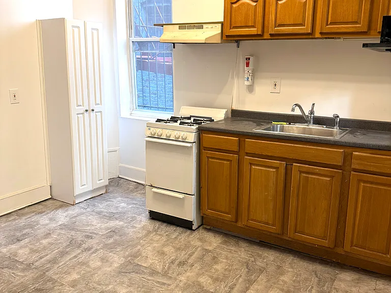 3103 N Calvert St — Photo 24