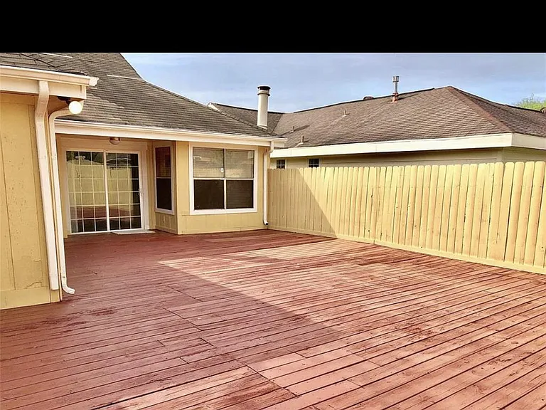 6327 Lynkat Ln — Photo 26