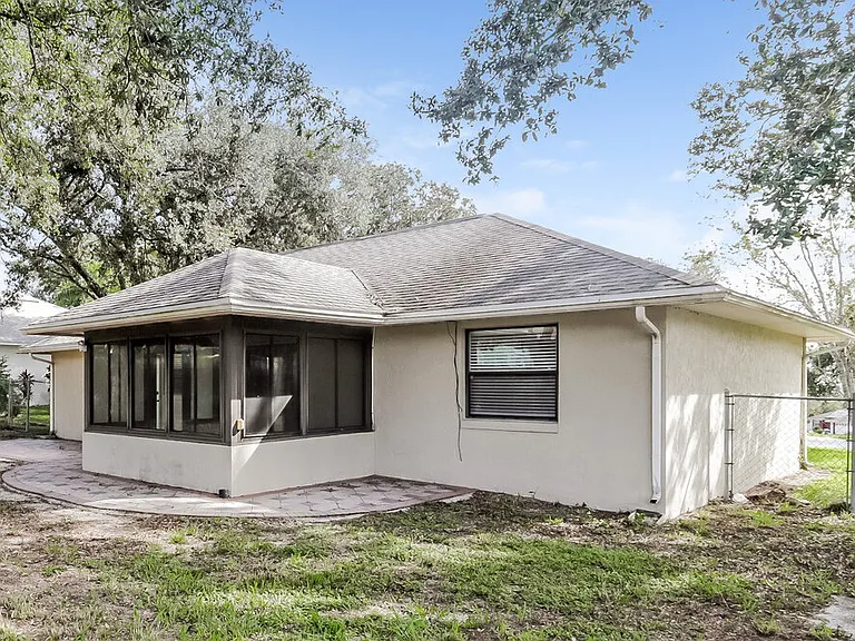 801 Cambridge Way — Photo 16