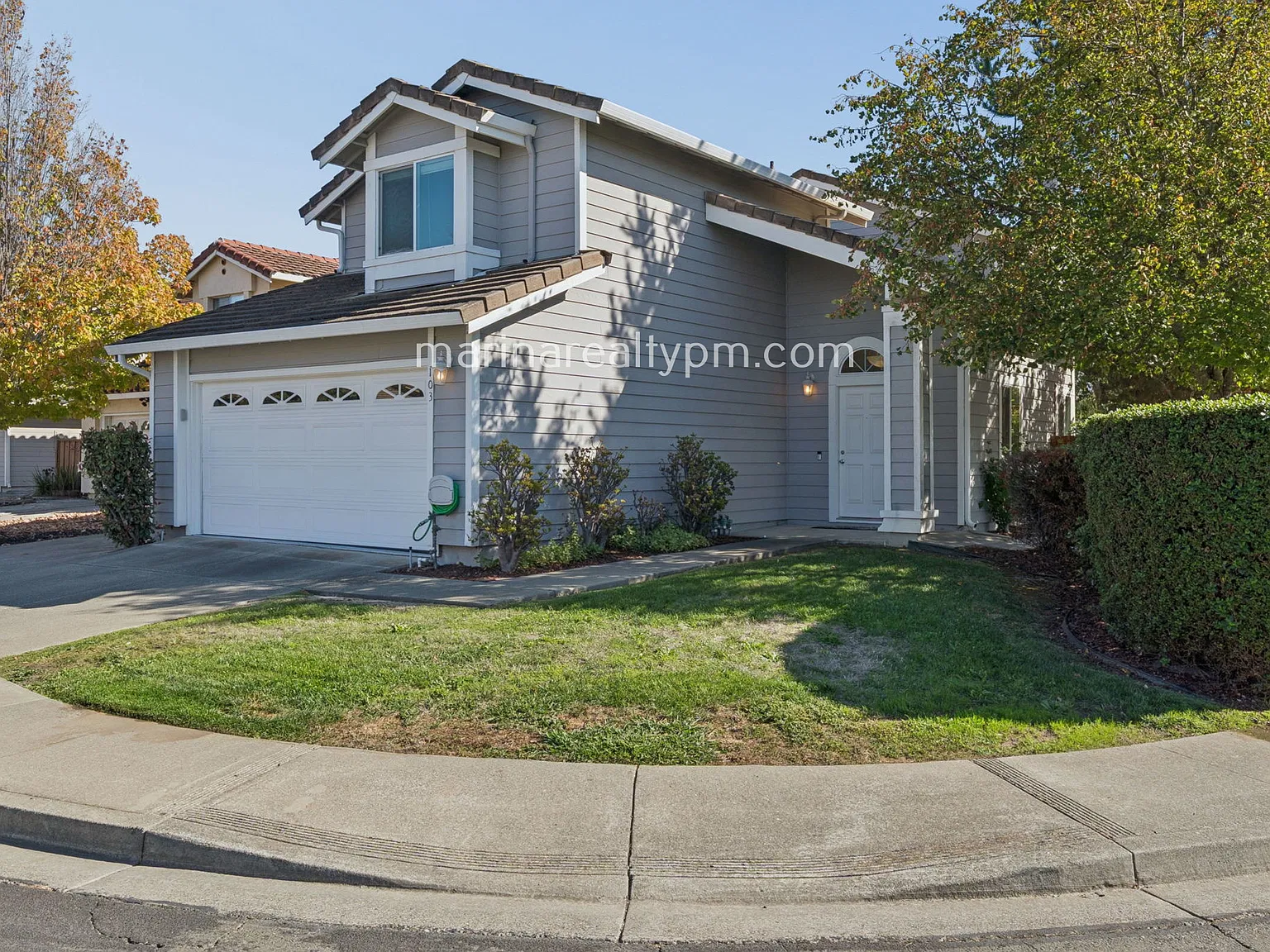 4 bed, 2.5 bath, 1685 sqft, $3,200 — Photo 2
