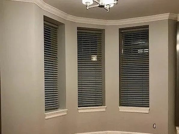 25-54 37th Street image 23 of 36