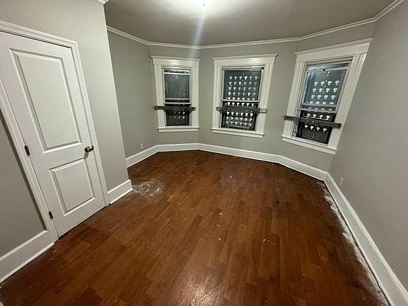 3rd image of 191 Seymour Ave #1A