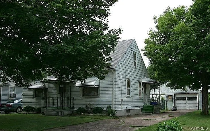 490 79th St photo 1