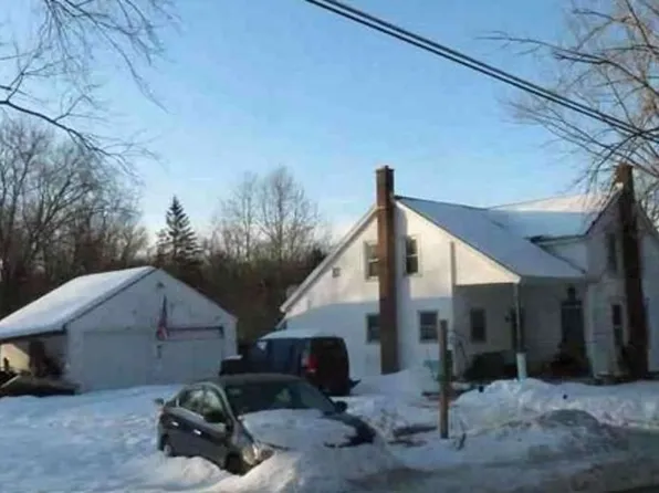 1049 North Rd, Amsterdam, NY 12010