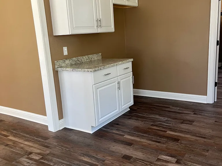 238 Twin Oaks Rd — Photo 5