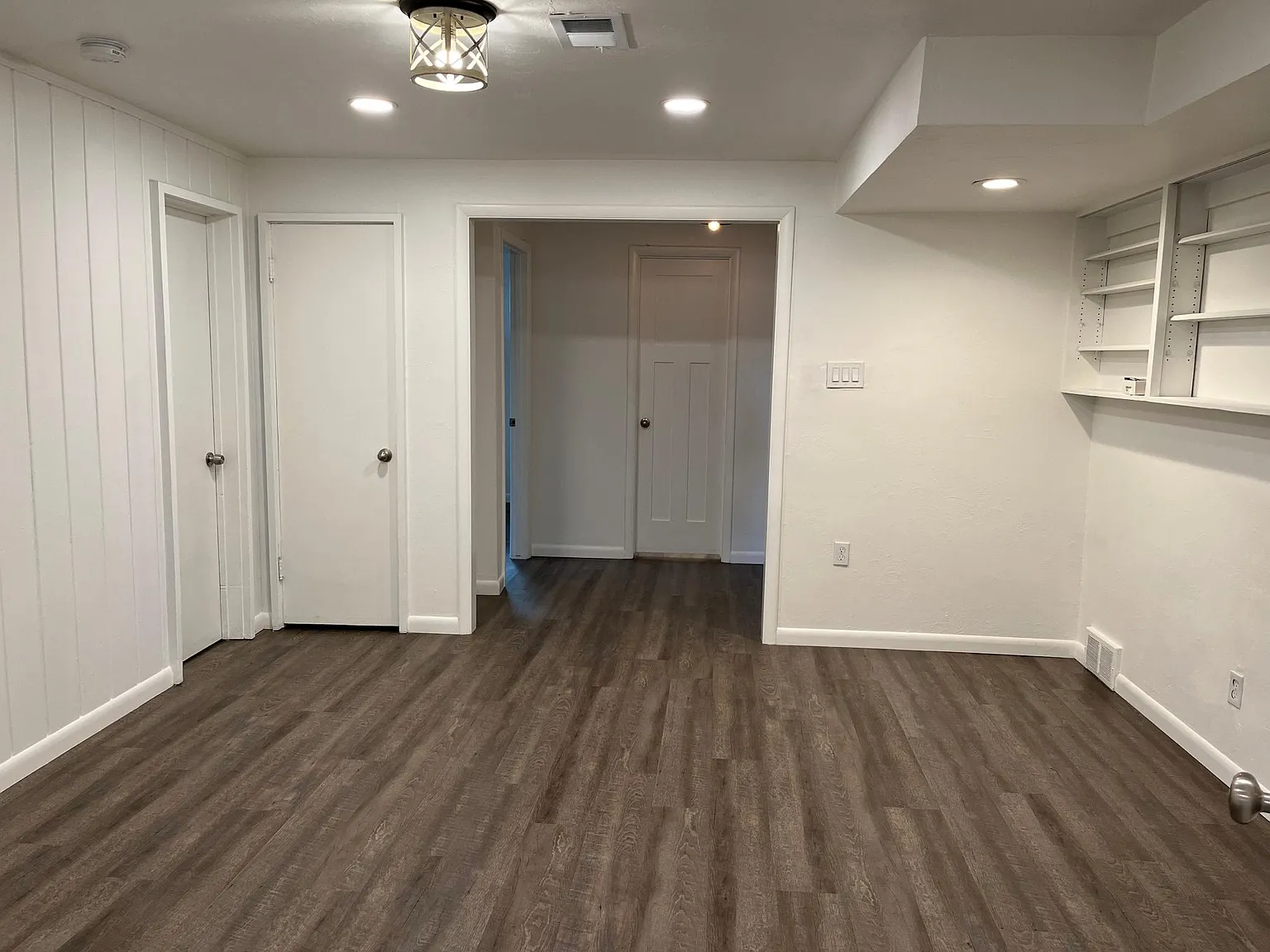 2 bed, 1100 sqft, $1,850 — Photo 2