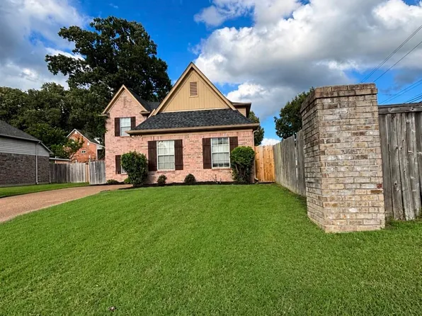 1280 Carlton Ridge Dr, Cordova, TN 38016