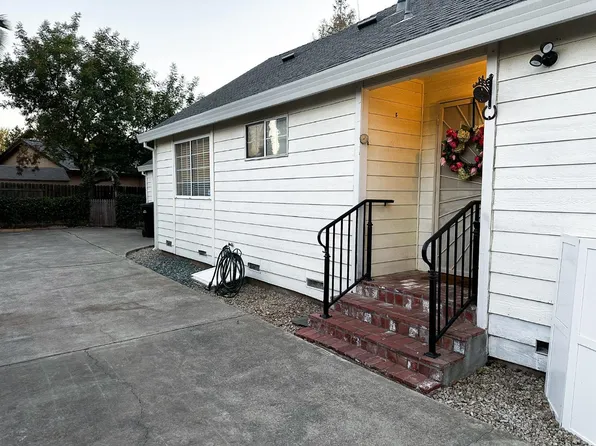 5944 Grant Ave, Carmichael, CA 95608