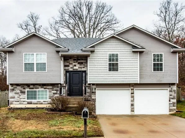 401 Division St, Knob Noster, MO 65336