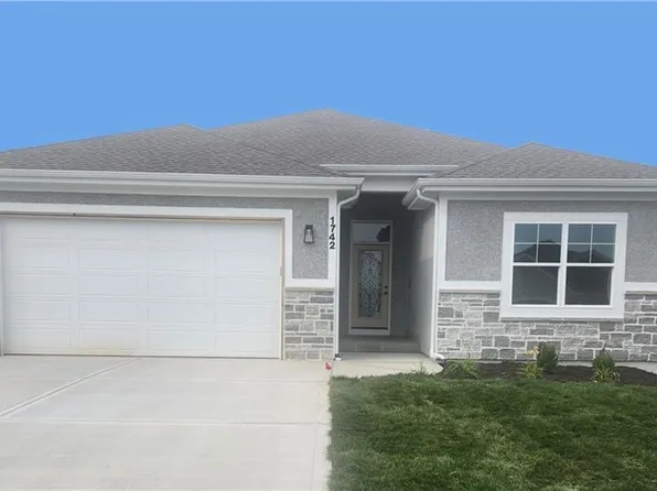 1742 NW 107th Ter, Kansas City, MO 64155