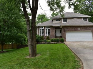 32 Plymouth Hills Dr, Monett, MO 65708