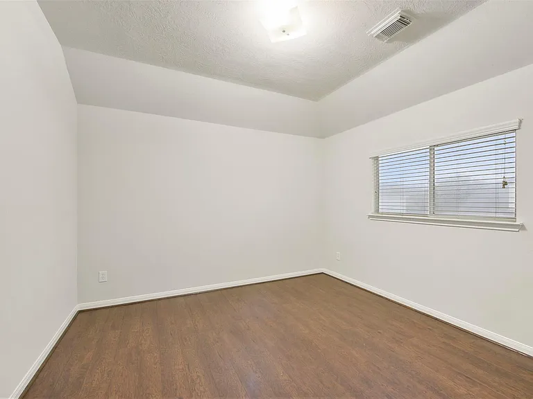 7514 Boxwood Ridge Ln — Photo 23