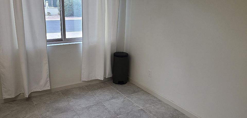 1st image of 2765 W Casas Dr