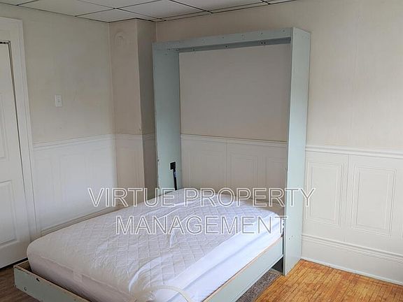 2nd image of 633 3rd St