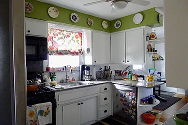 Sold by Robin Shapiro, LREB