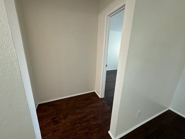 Magnolia Manor — Photo 21