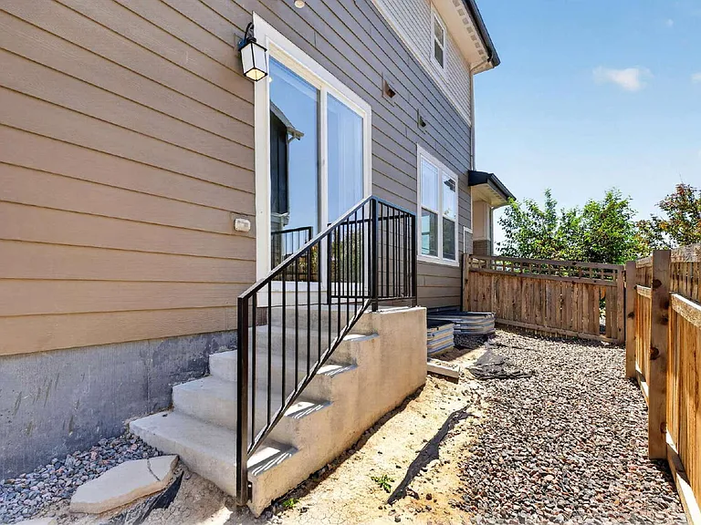 6361 N Malaya St — Photo 27