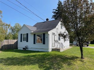 5647 Bartlett Rd, Bedford Heights, OH
