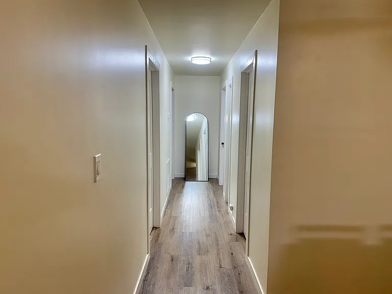 212 Hawkins Rd — Photo 10