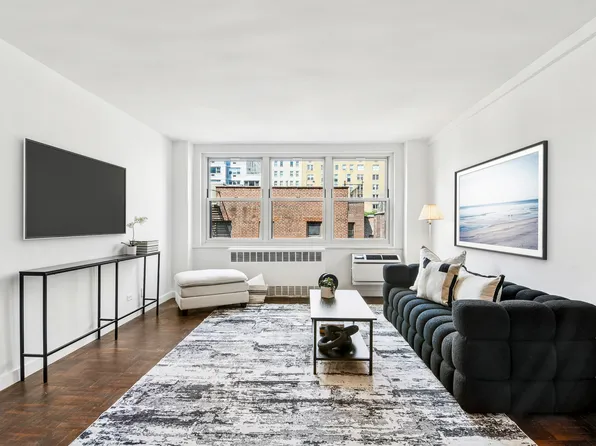 315 East 70th Street image 3 of 13