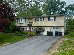 33 Pine Hill Rd, Monroe, NY 10950