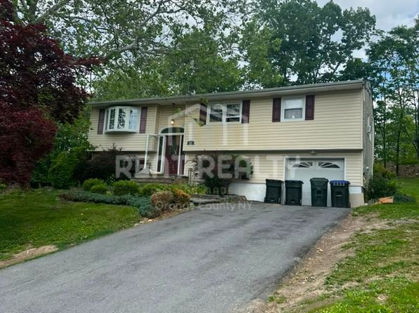 33 Pine Hill Rd