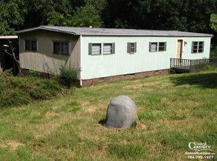 6715 Navajo Trl, Sherrills Ford, NC 28673