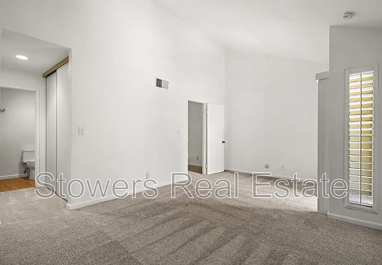 1714 Parkside Dr — Photo 12