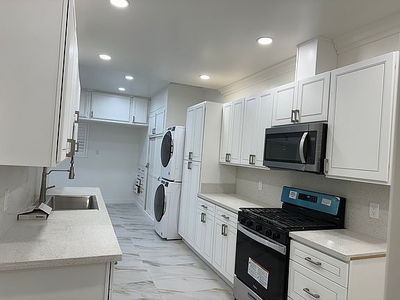 New kichen - new oven- microwave, cabinet-washer & dryer