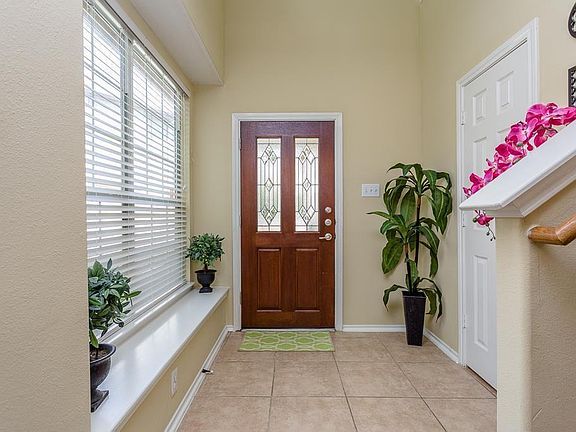 3rd image of 38 Wickerdale Pl