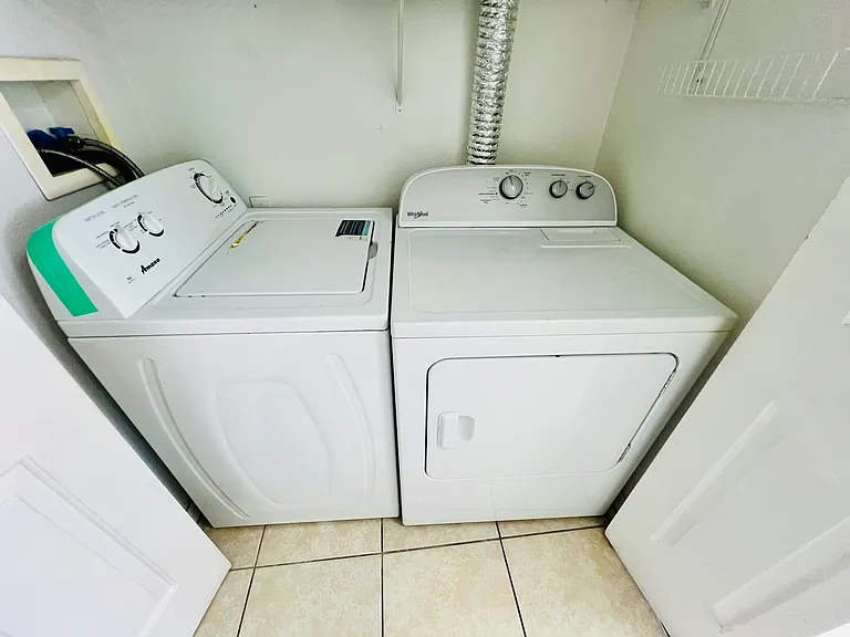337 Coconut Palm Way #A — Photo 11